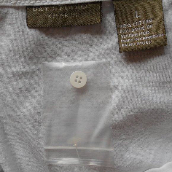 New BAY STUDIO White Embroidered V-Neck Sweater L - Picture 4 of 4